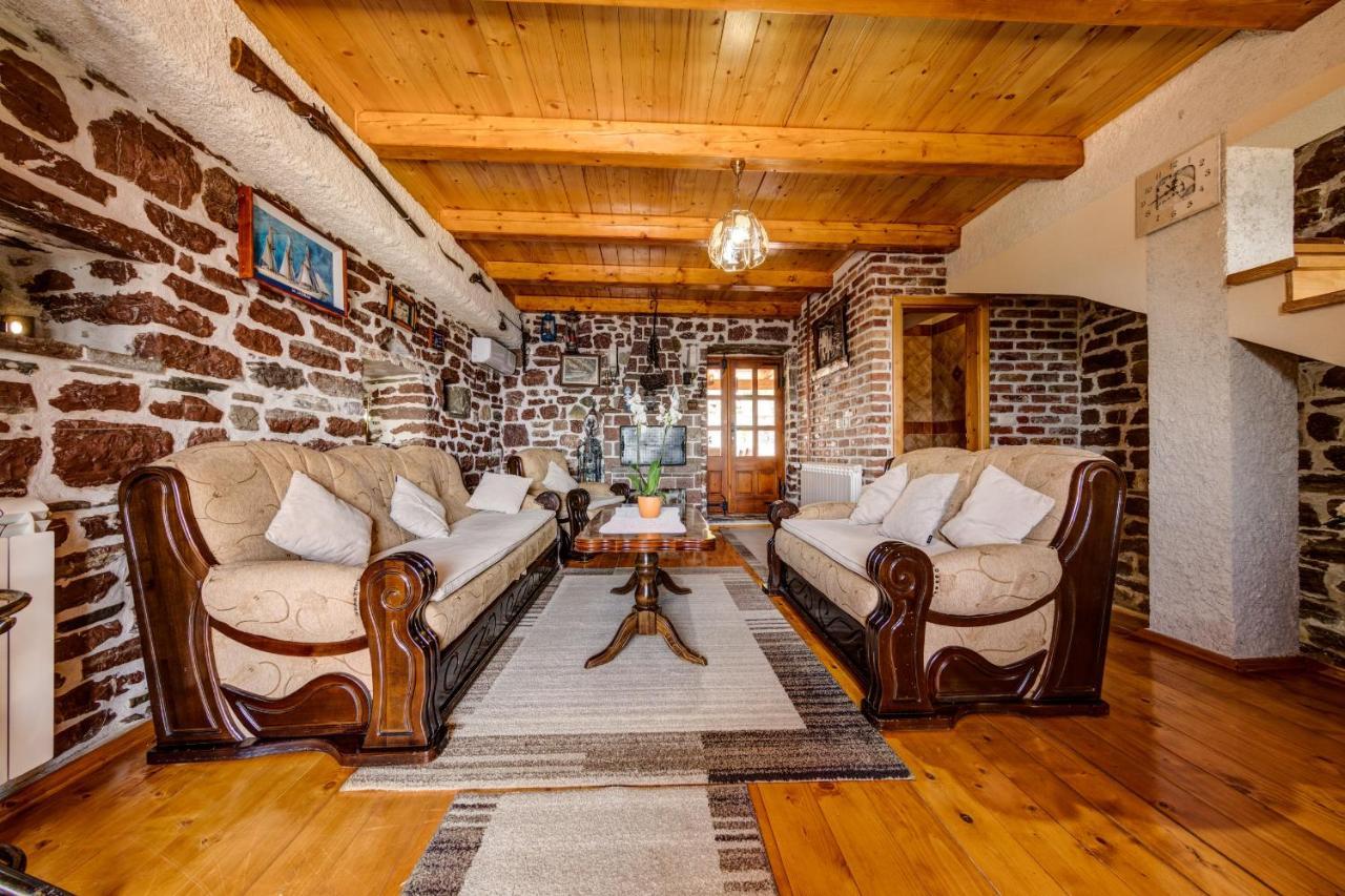 Old Stone House Villas ティヴァト エクステリア 写真