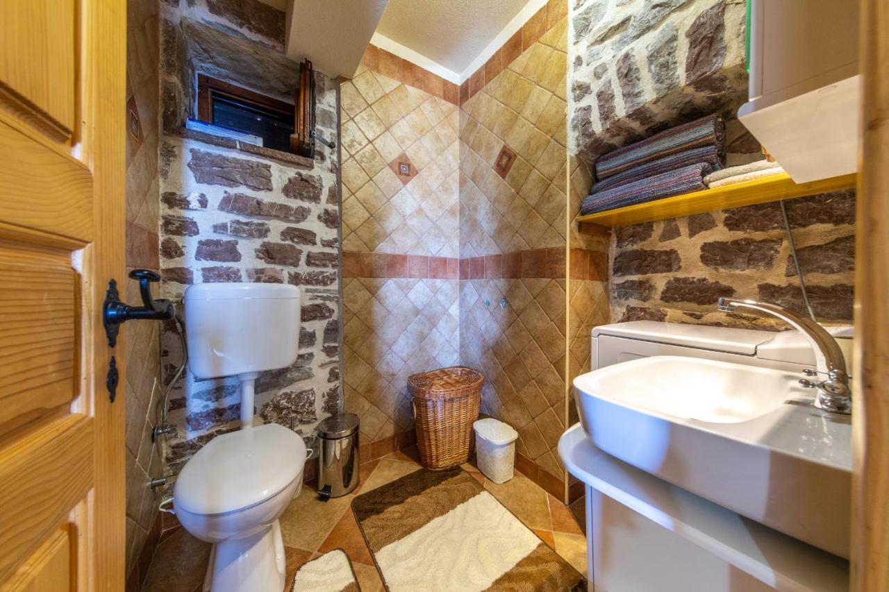 Old Stone House Villas ティヴァト エクステリア 写真
