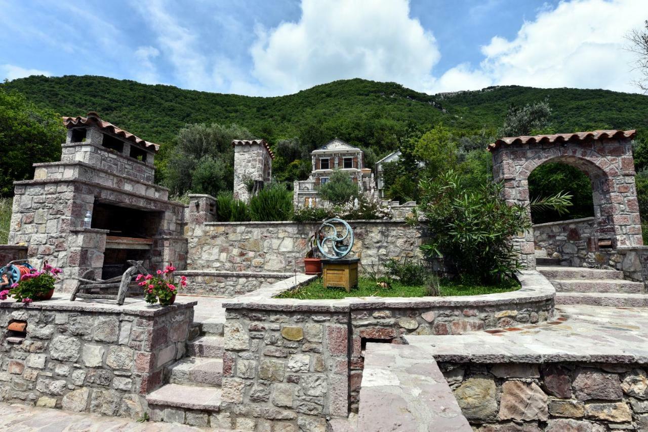 Old Stone House Villas ティヴァト エクステリア 写真